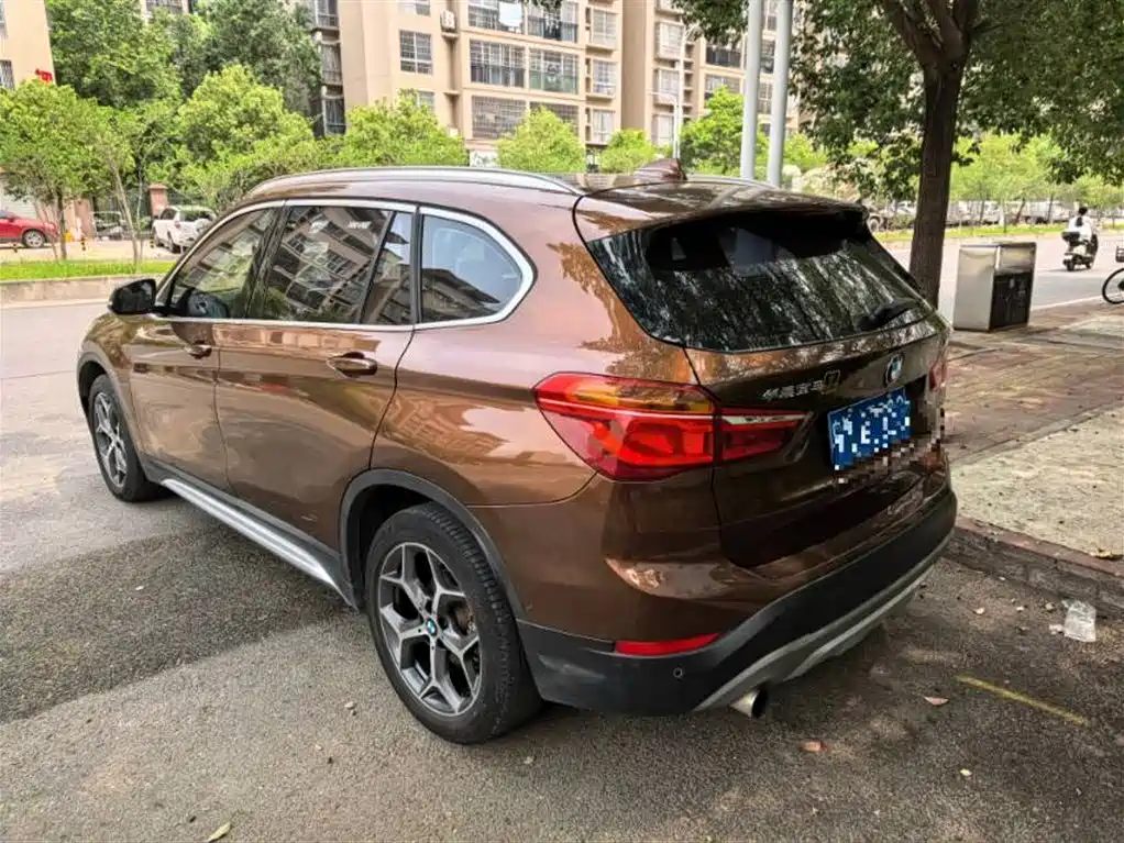 BMW X1 2016 — фото 8