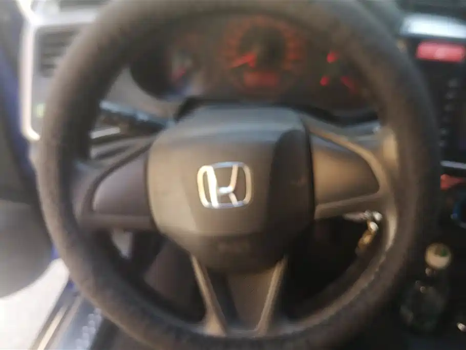 Honda City 2015 — фото 15