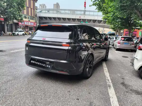 Li Auto L7 2023