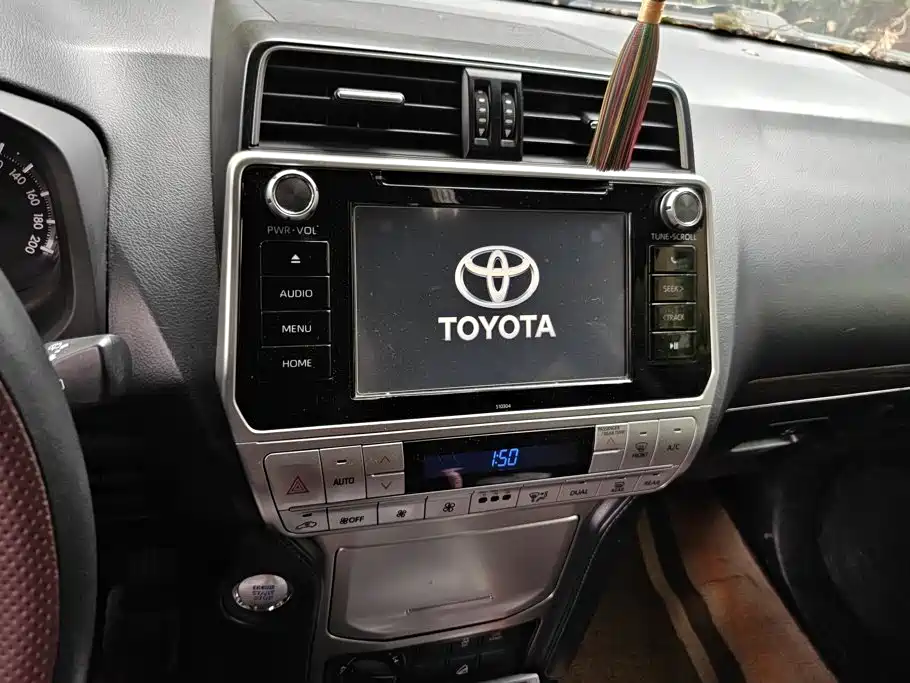 Toyota Prado 2018 — фото 13