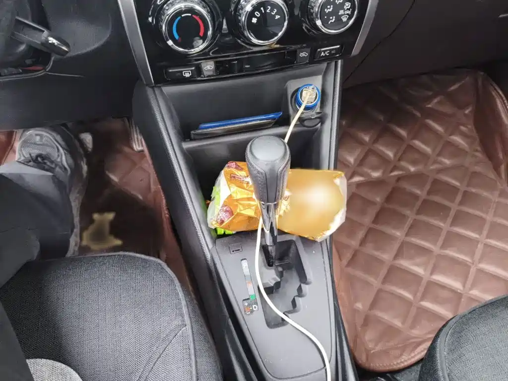 Toyota Yaris L 2016