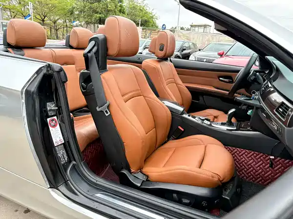 BMW 3 Series 2011