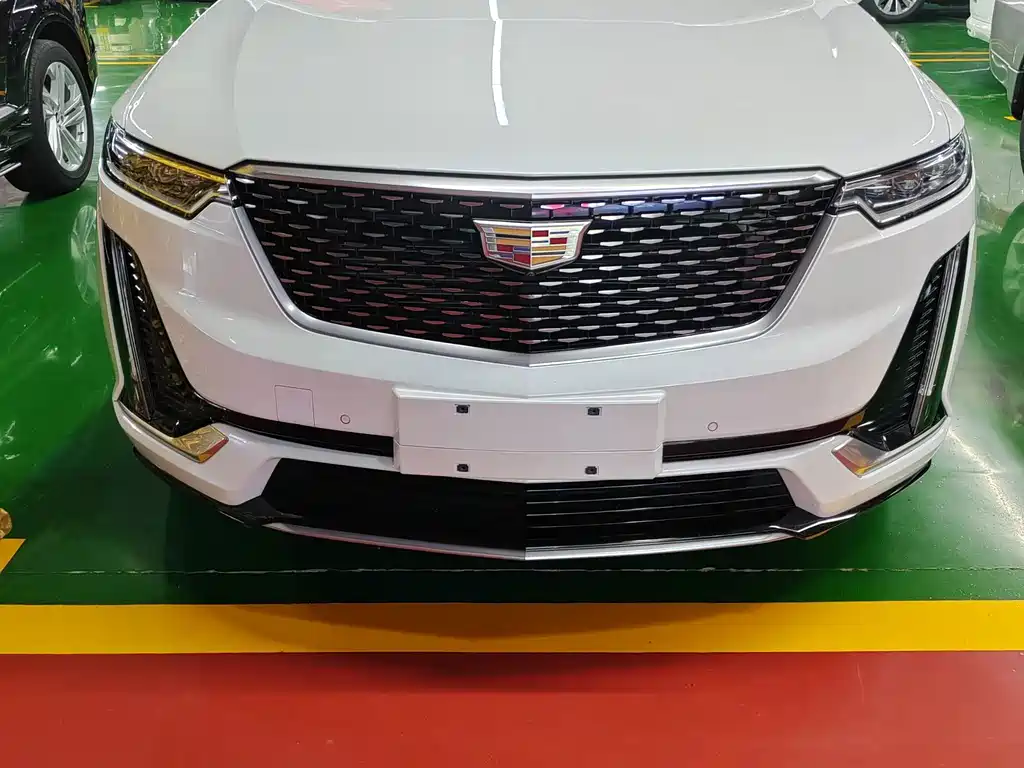 Cadillac XT6 2021 — фото 3