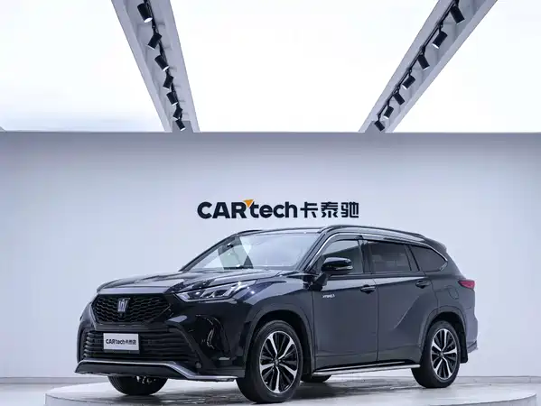 Toyota Crown Kluger 2021