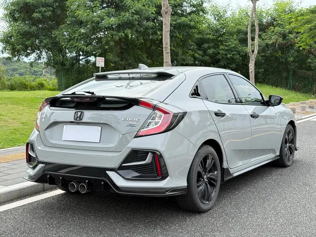 Honda Civic 2022 — фото 11