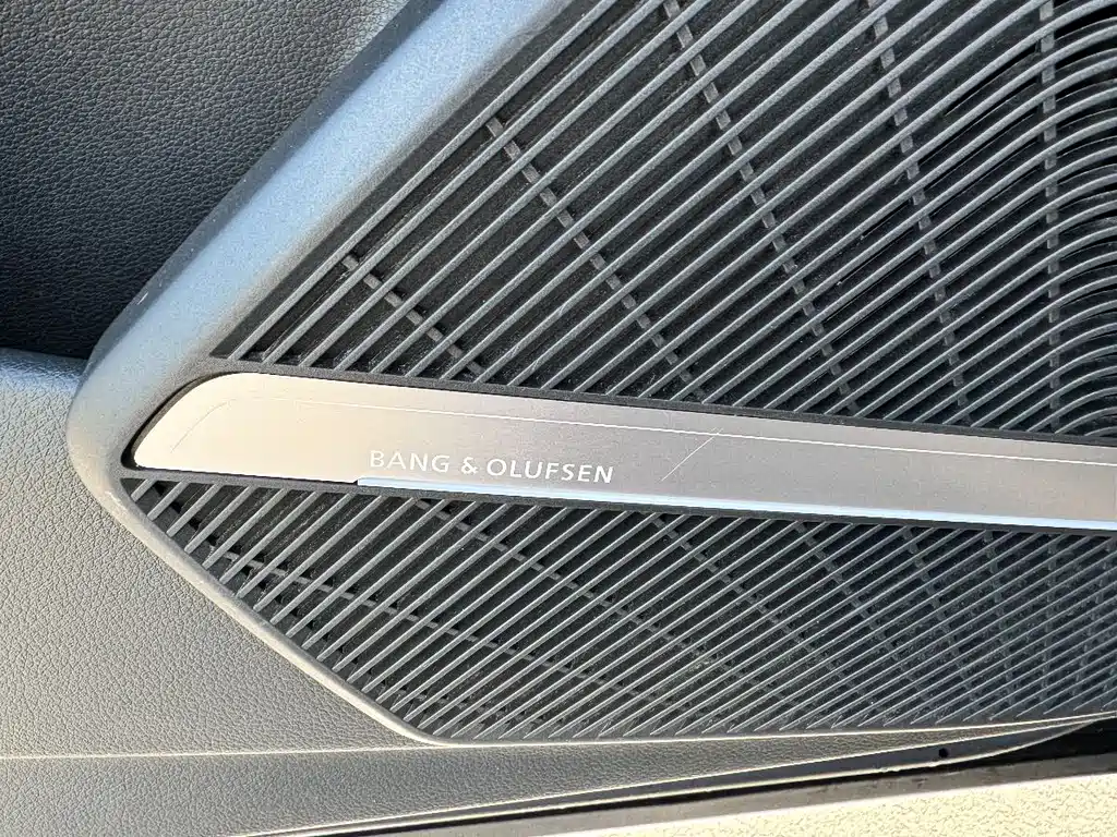 Audi Q5L 2023 — фото 17