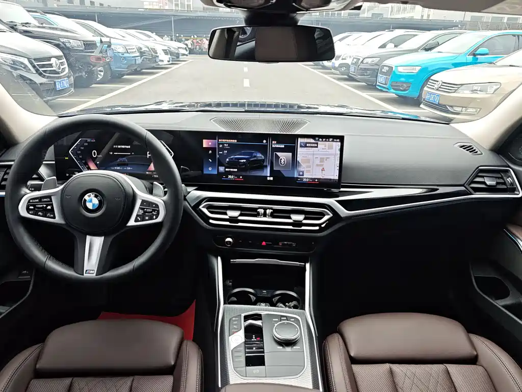 BMW 3 Series 2023 — фото 13