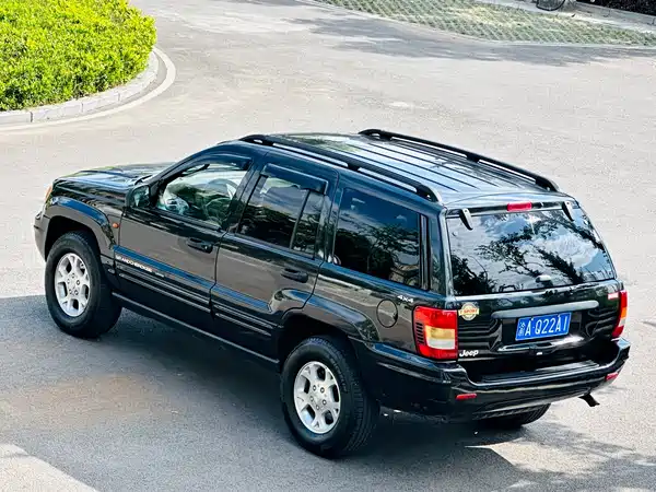Jeep Grand Cherokee 2004