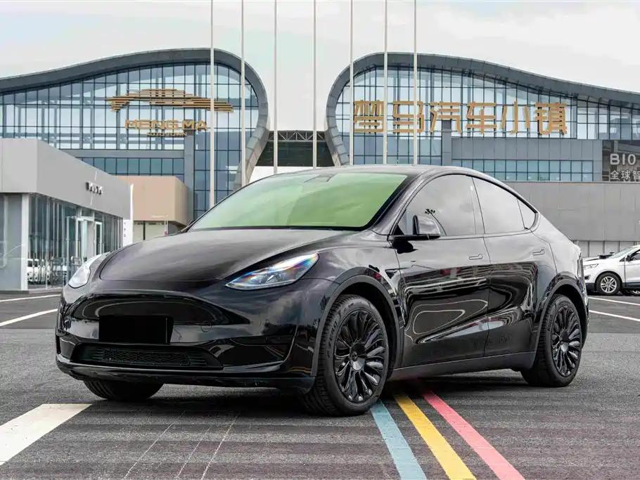 Tesla Model Y 2022 — фото 1