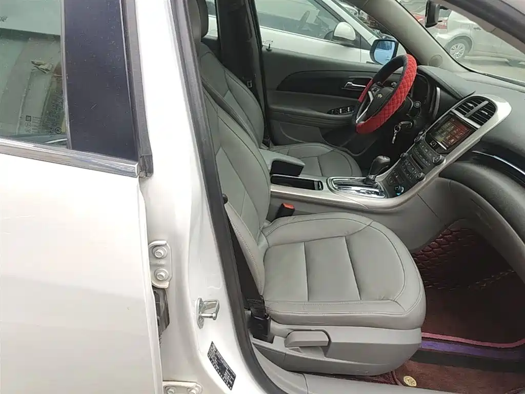 Chevrolet Malibu 2015 — фото 25