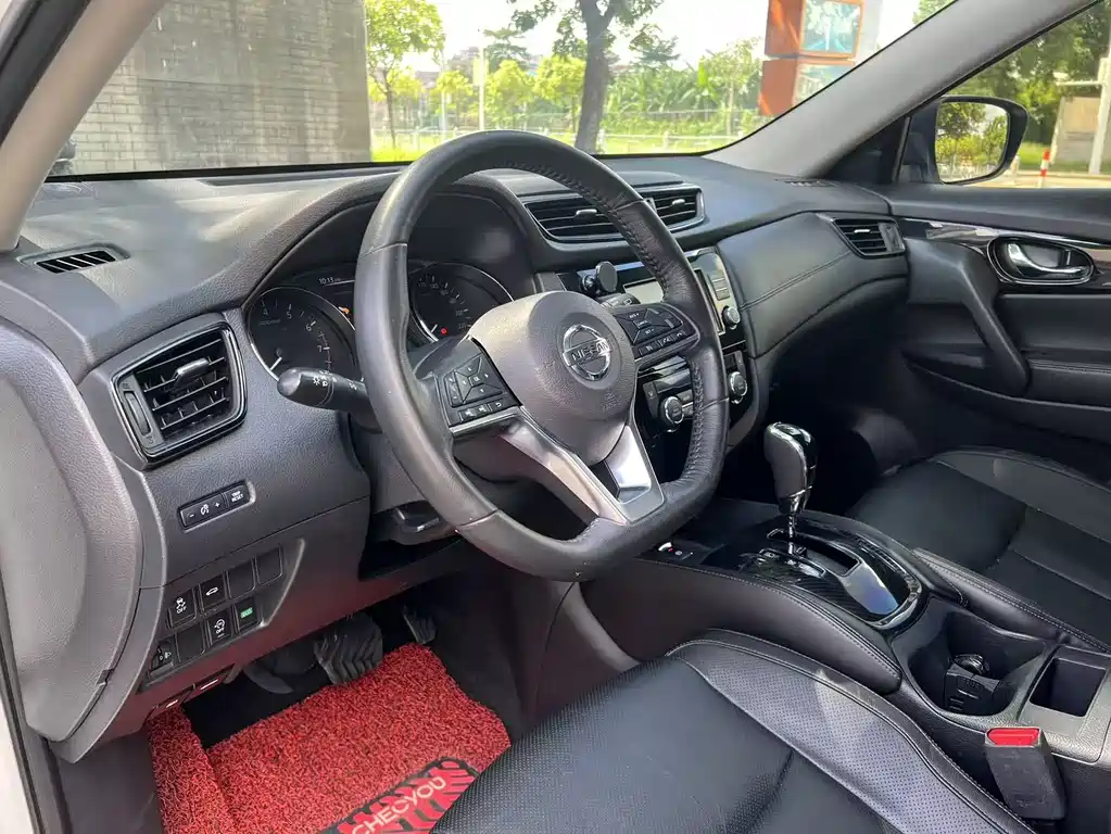 Nissan X-Trail 2018 — фото 10