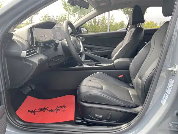 Hyundai Elantra 2021