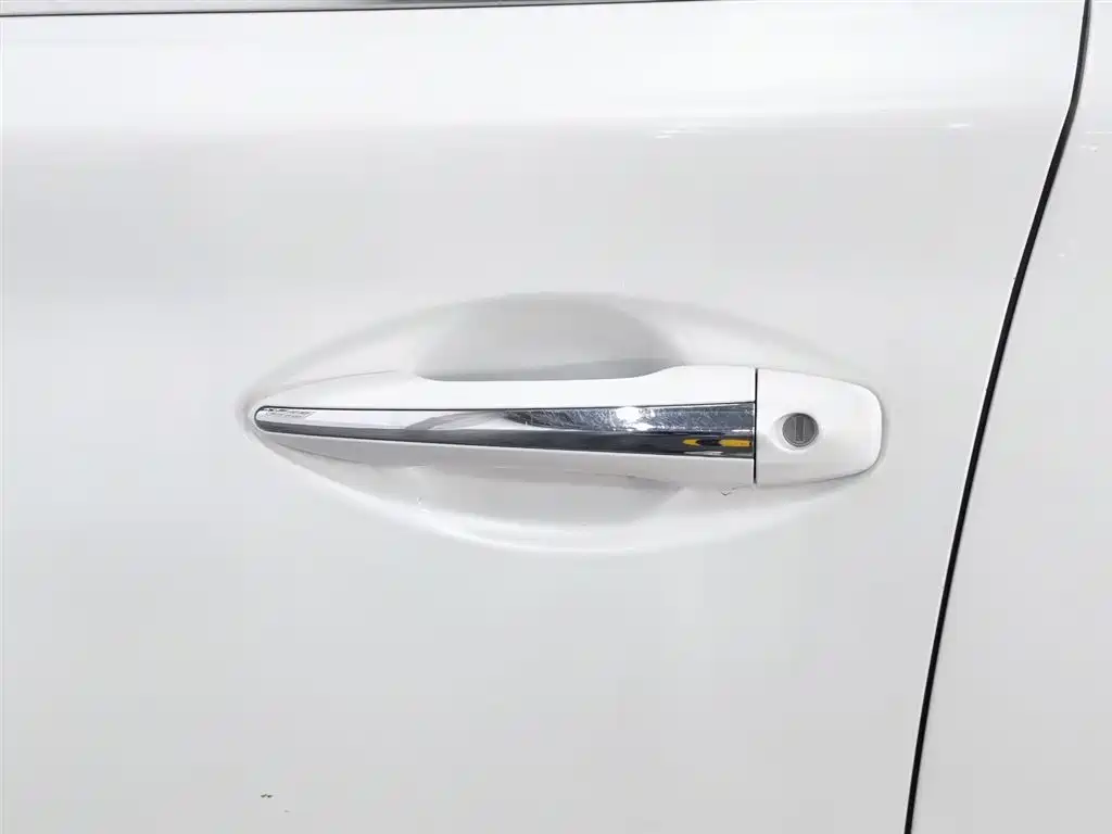 Infiniti Q50L 2015 — фото 18