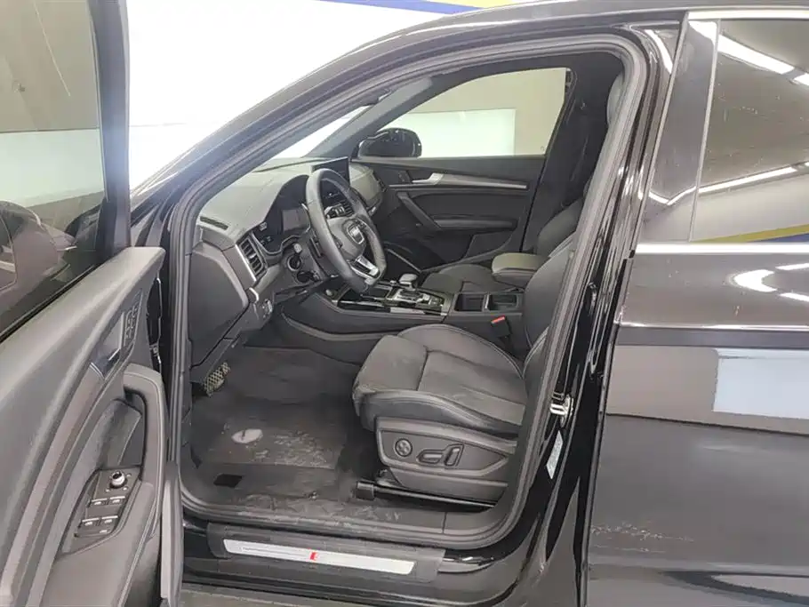 Audi Q5L Sportback 2021 — фото 9