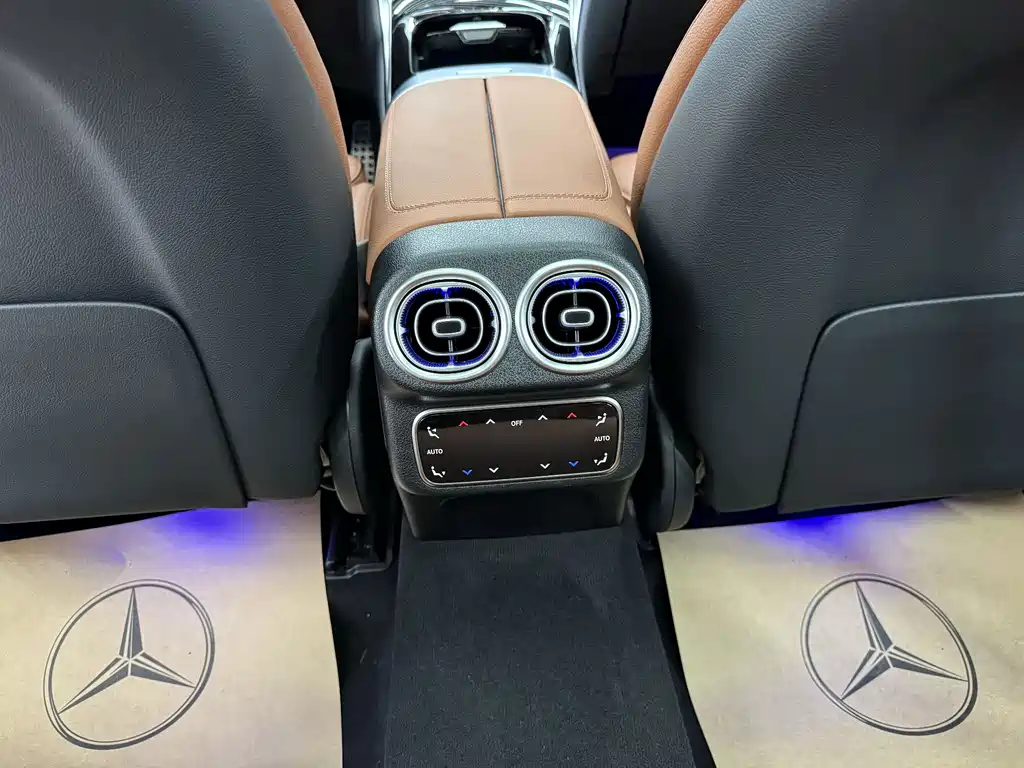 Mercedes-Benz GLC 2024 — фото 13