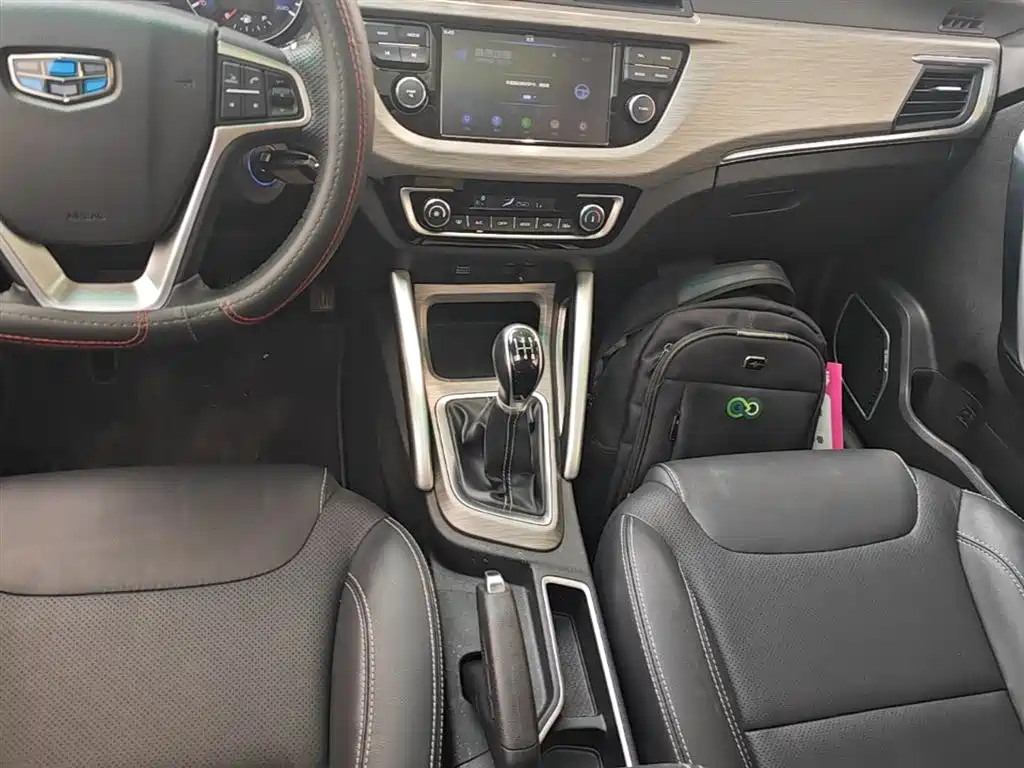 Geely Vision X3 2018 — фото 14