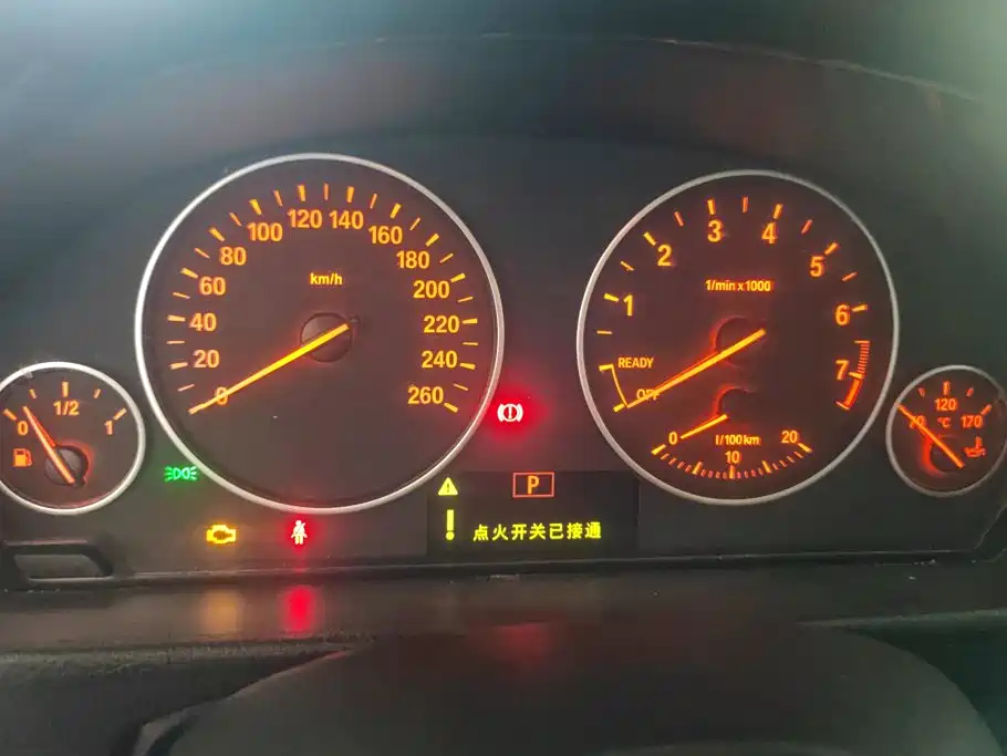 BMW 3 Series 2016 — фото 14