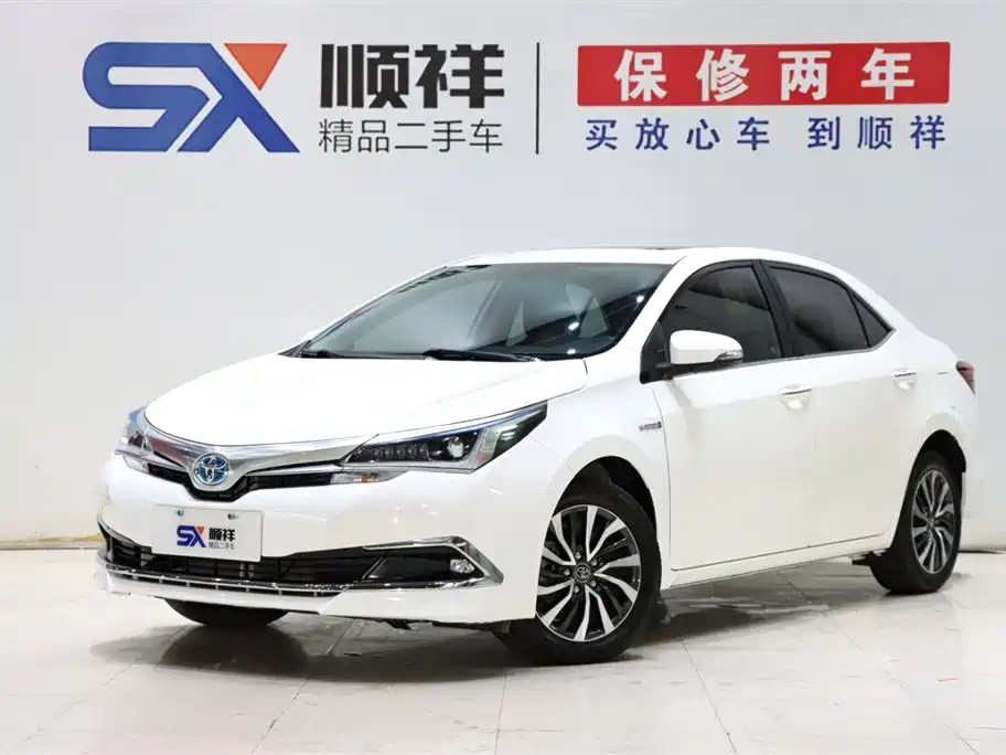 Toyota Corolla 2019 — фото 1