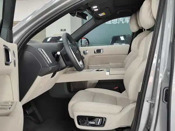 Li Auto L7 2025