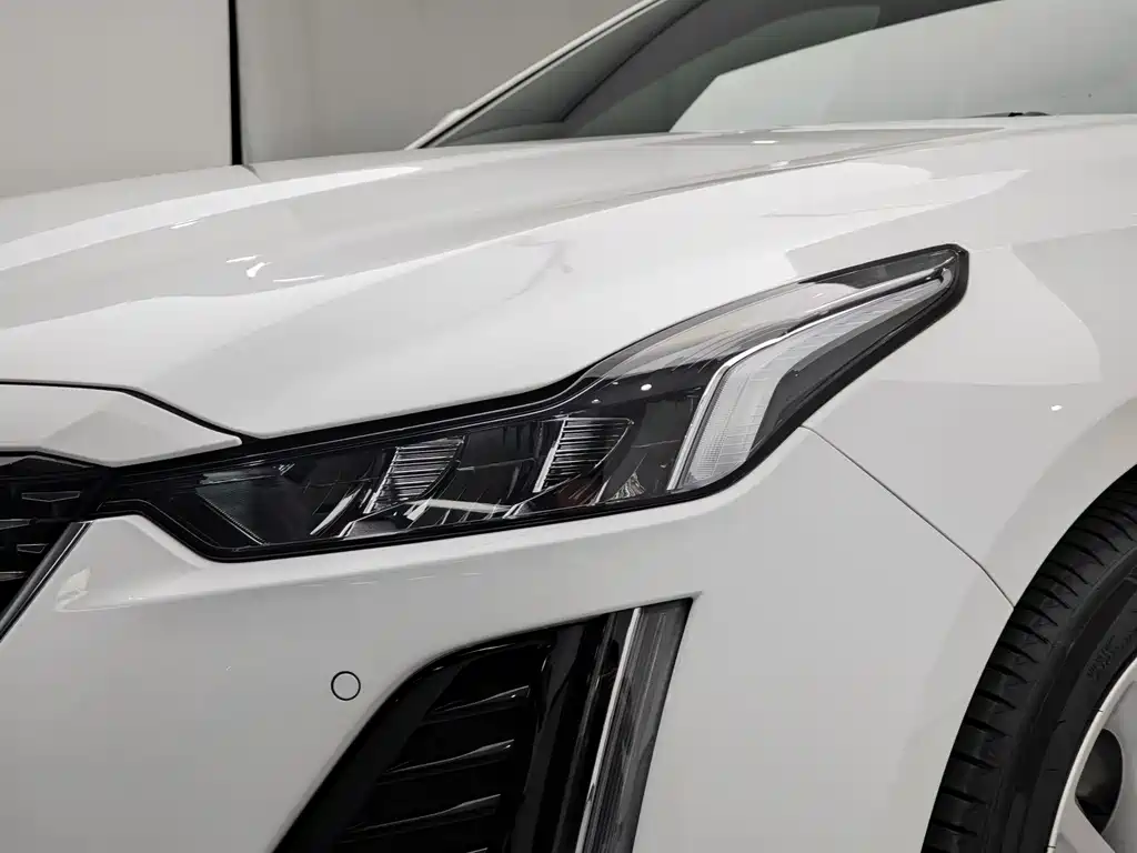Cadillac CT5 2022 — фото 19