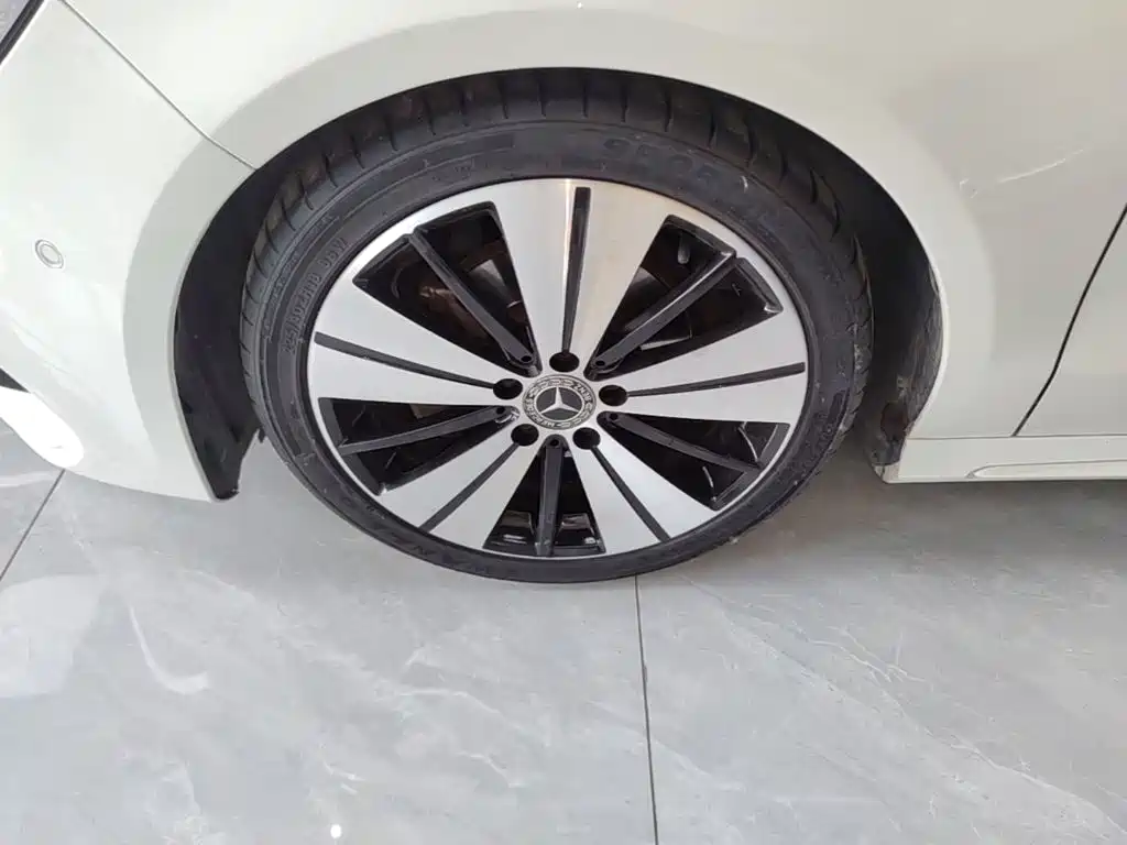 Mercedes-Benz CLA 2018 — фото 23