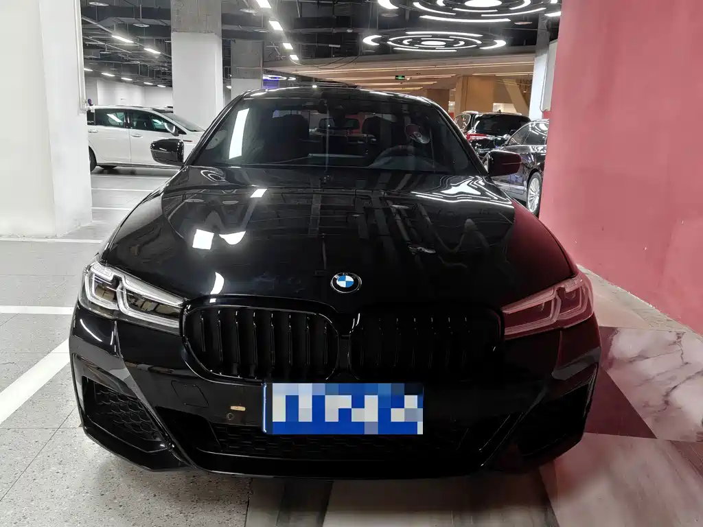 BMW 5 Series 2023