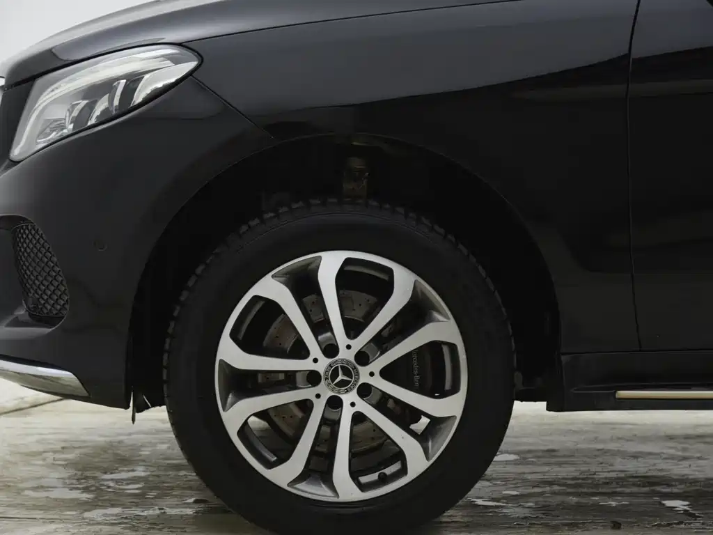 Mercedes-Benz GLE 2016 — фото 5
