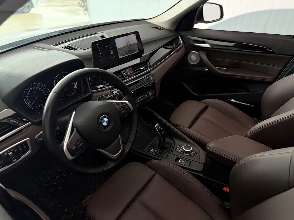 BMW X1 2021 — фото 8
