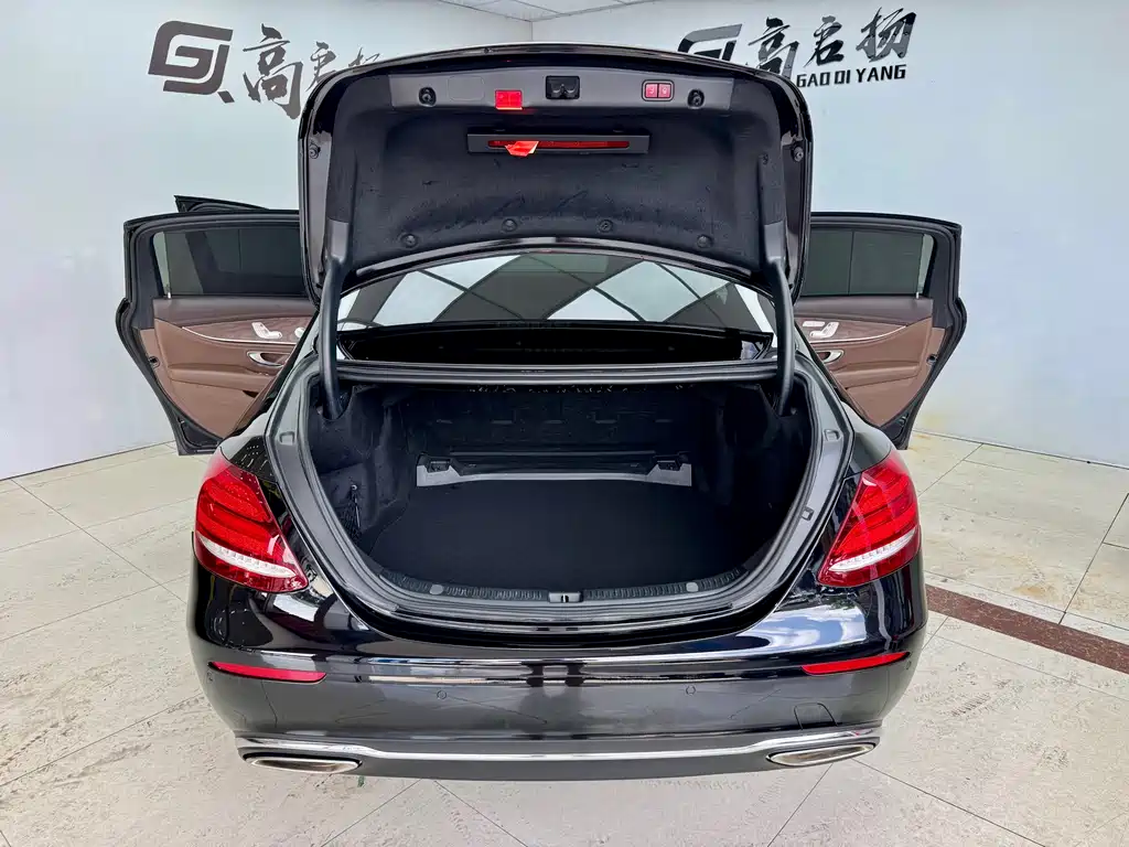 Mercedes-Benz E-Class 2020 — фото 23
