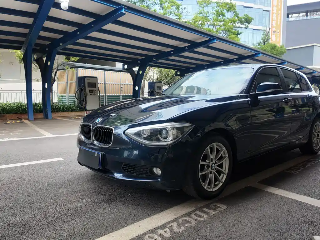 BMW 1 Series 2014 — фото 1