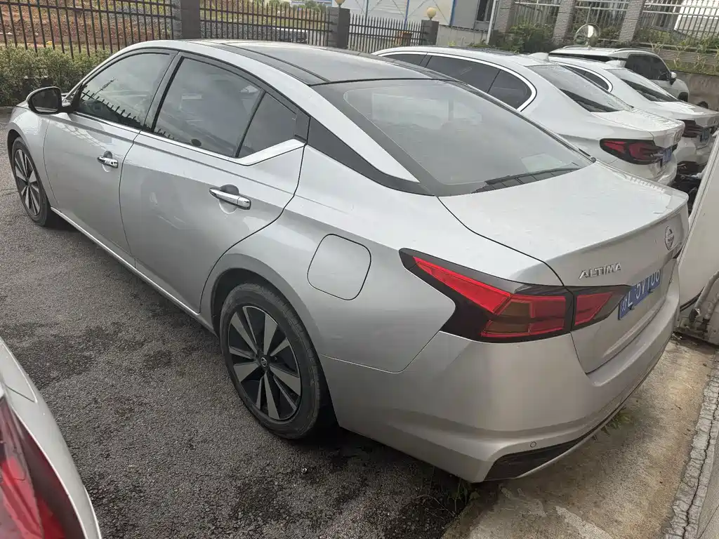 Nissan Teana 2021