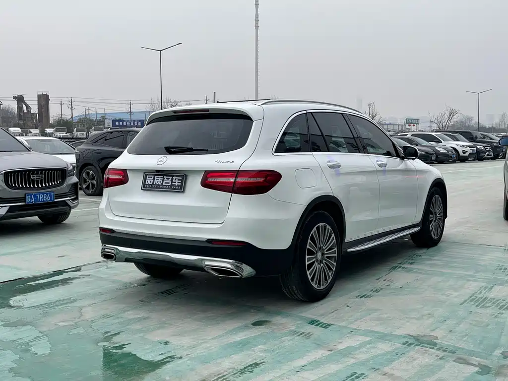 Mercedes-Benz GLC 2017 — фото 16
