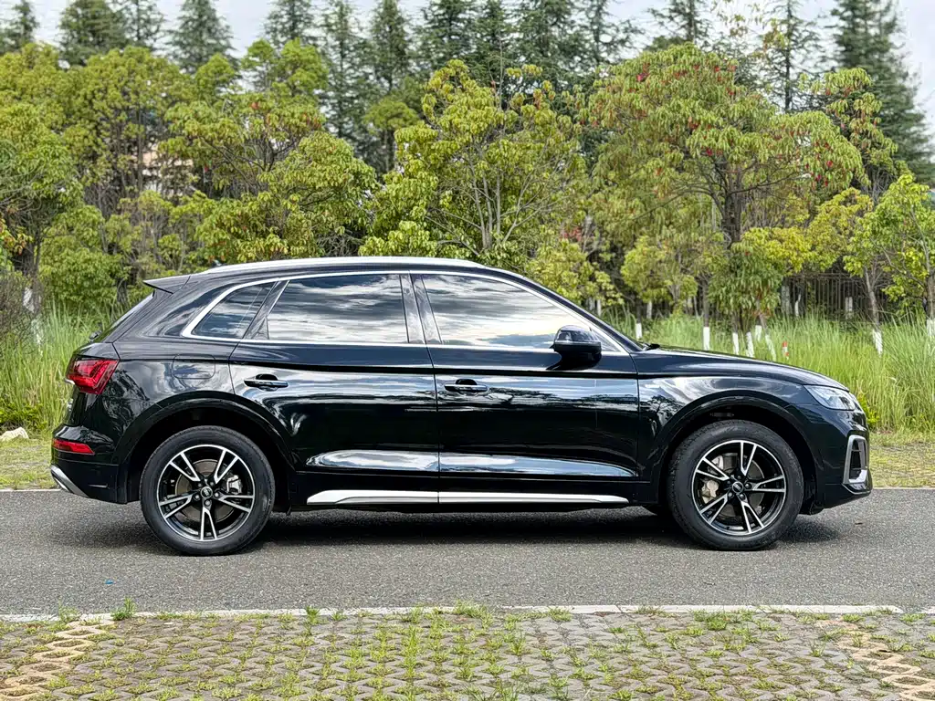 Audi Q5L 2022 — фото 4