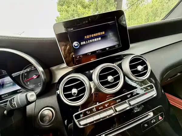 Mercedes-Benz GLC 2016