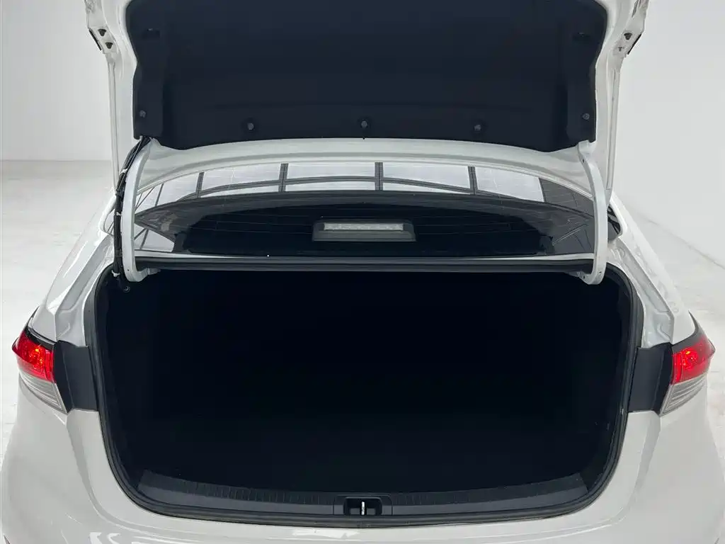 Toyota Levin 2022 — фото 11