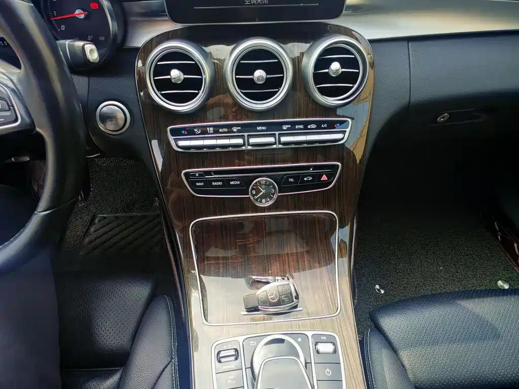 Mercedes-Benz C-Class 2016 — фото 11