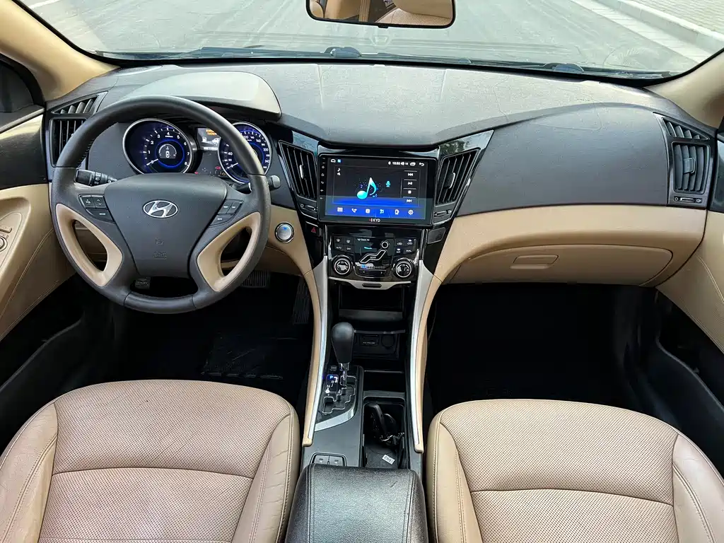 Hyundai Sonata 2013 — фото 15