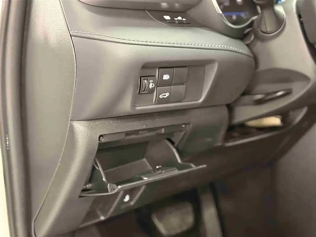 Toyota Highlander 2024 — фото 18