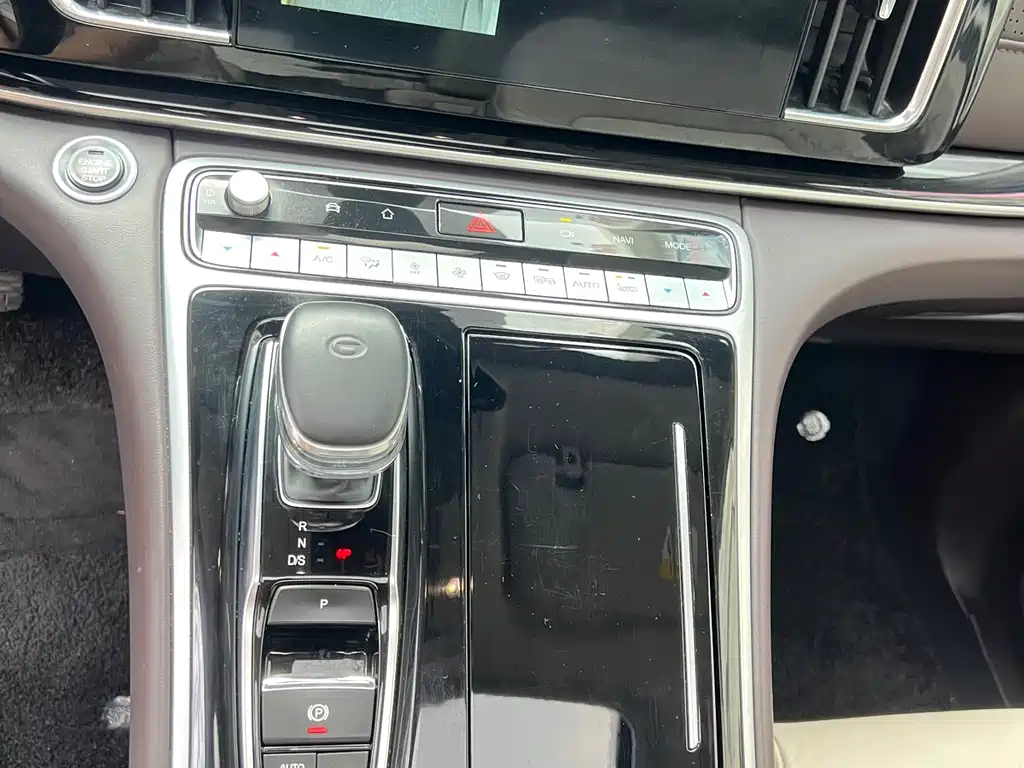 GAC Motor Trumpchi M8 2021 — фото 10