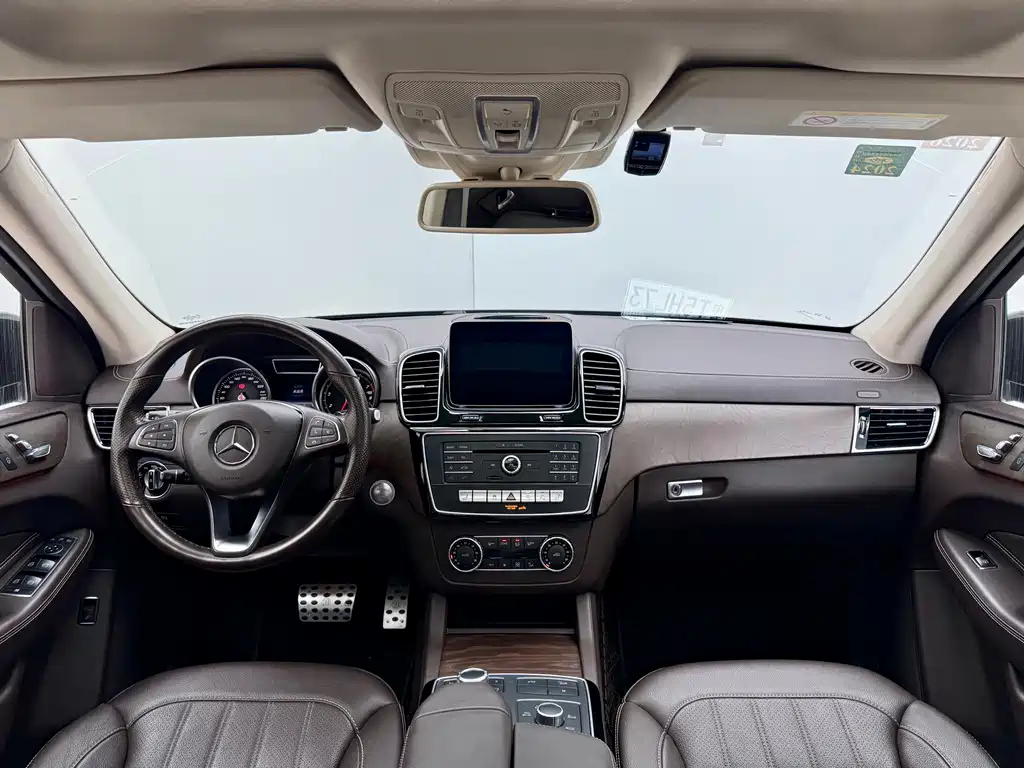 Mercedes-Benz GLE 2018 — фото 18