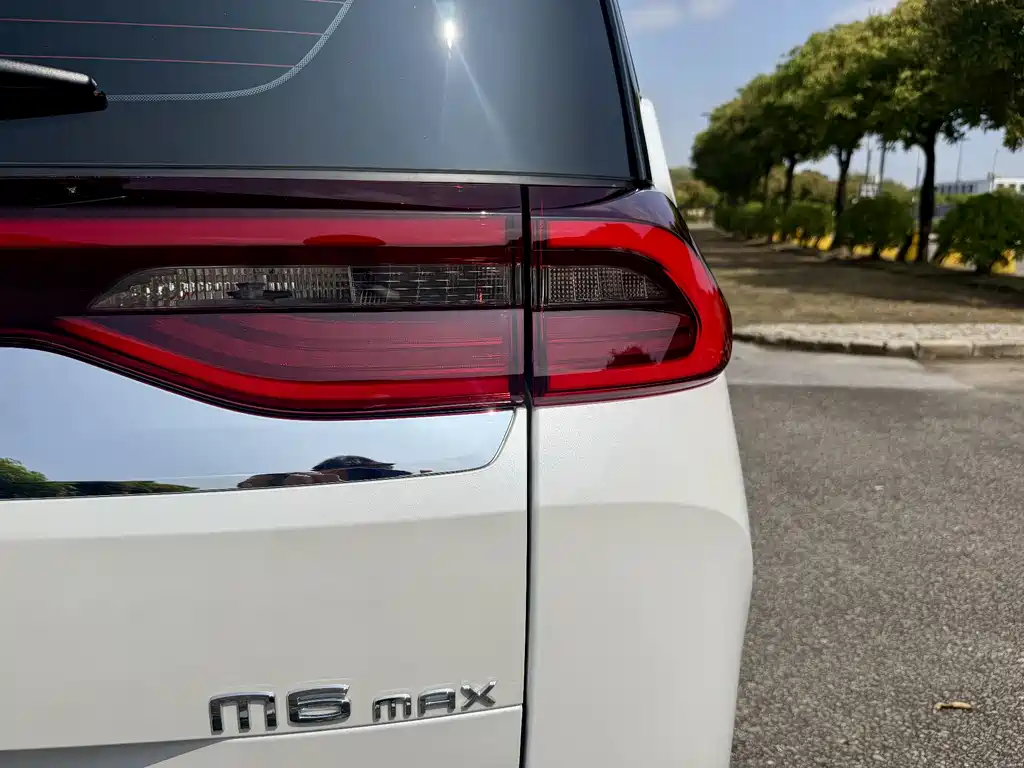 GAC Motor Trumpchi M6 2025 — фото 31