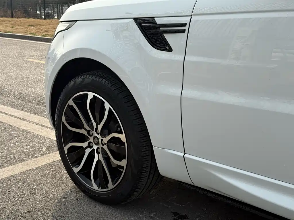 Land Rover Sport 2018 — фото 11