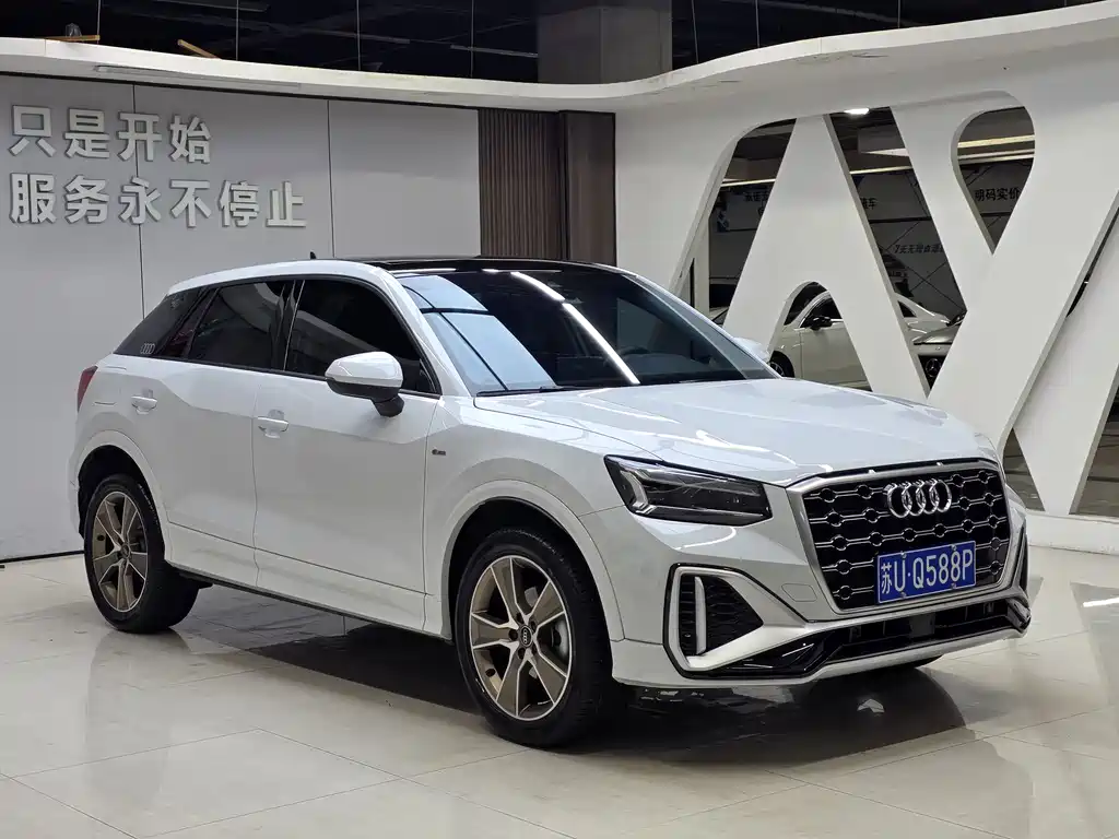 Audi Q2L 2022 — фото 3
