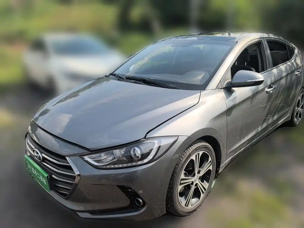 Hyundai Elantra 2019 — фото 2