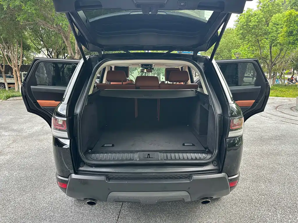 Land Rover Range Rover Sport 2016 — фото 11