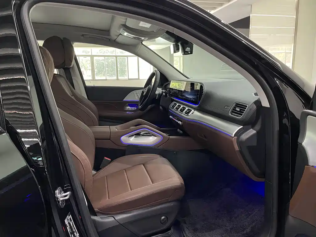 Mercedes-Benz GLS 2025 — фото 16
