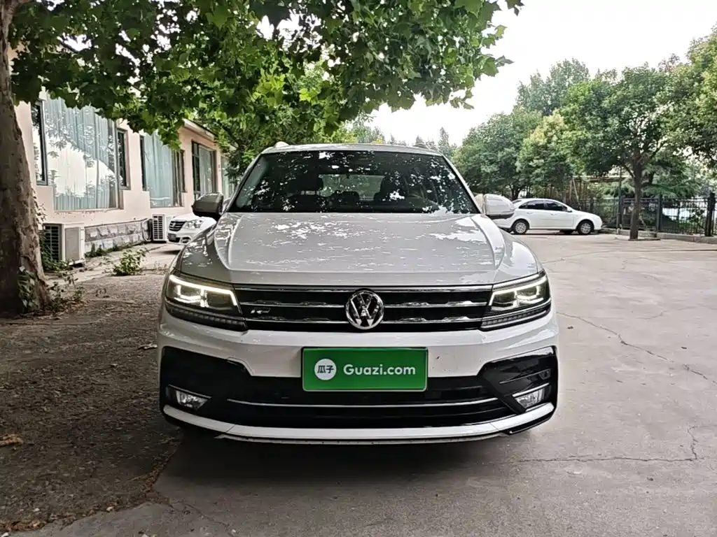 Volkswagen Tiguan L 2020 — фото 3