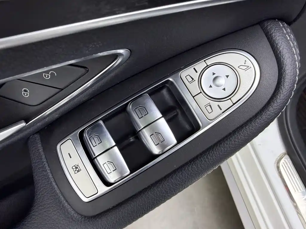 Mercedes-Benz C-Class 2021 — фото 18