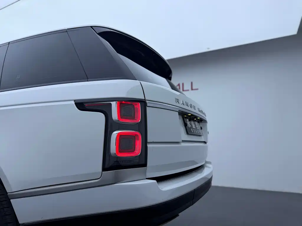 Land Rover Range Rover 2017 — фото 24