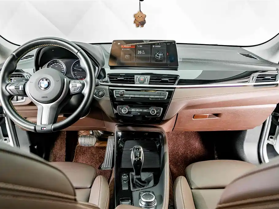 BMW X2 2023 — фото 12